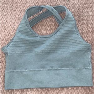 Alphalete xs sports bra